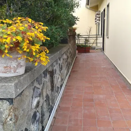 Juliet - In Liguria 5 Terre Unesco Site Levanto